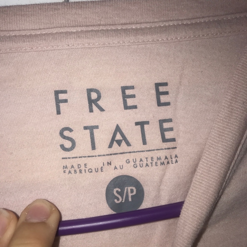 Pink graphic tee - Picture 2 of 2